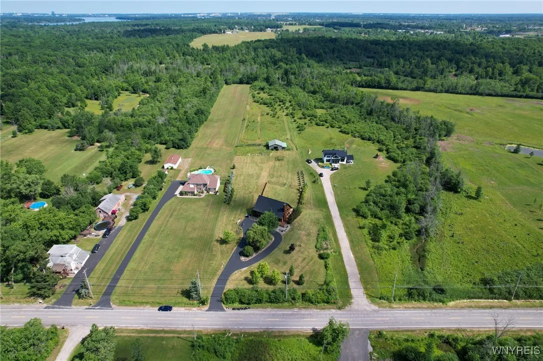 2637 Staley Road, Grand Island, New York 14072, Grand Island, New York 14072, 3 Bedrooms Bedrooms, ,3 BathroomsBathrooms,Residential,For Sale,2637 Staley Road, Grand Island, New York 14072,B1617825