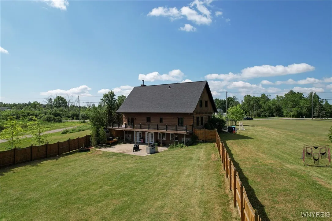 2637 Staley Road, Grand Island, New York 14072, Grand Island, New York 14072, 3 Bedrooms Bedrooms, ,3 BathroomsBathrooms,Residential,For Sale,2637 Staley Road, Grand Island, New York 14072,B1617825