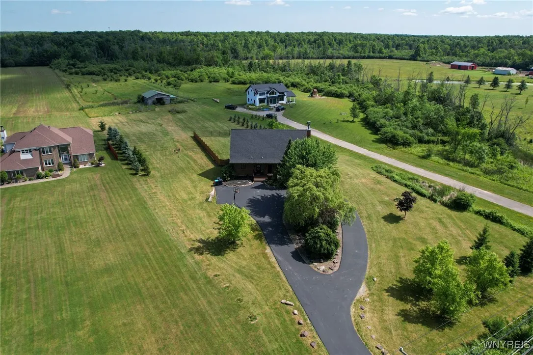 2637 Staley Road, Grand Island, New York 14072, Grand Island, New York 14072, 3 Bedrooms Bedrooms, ,3 BathroomsBathrooms,Residential,For Sale,2637 Staley Road, Grand Island, New York 14072,B1617825
