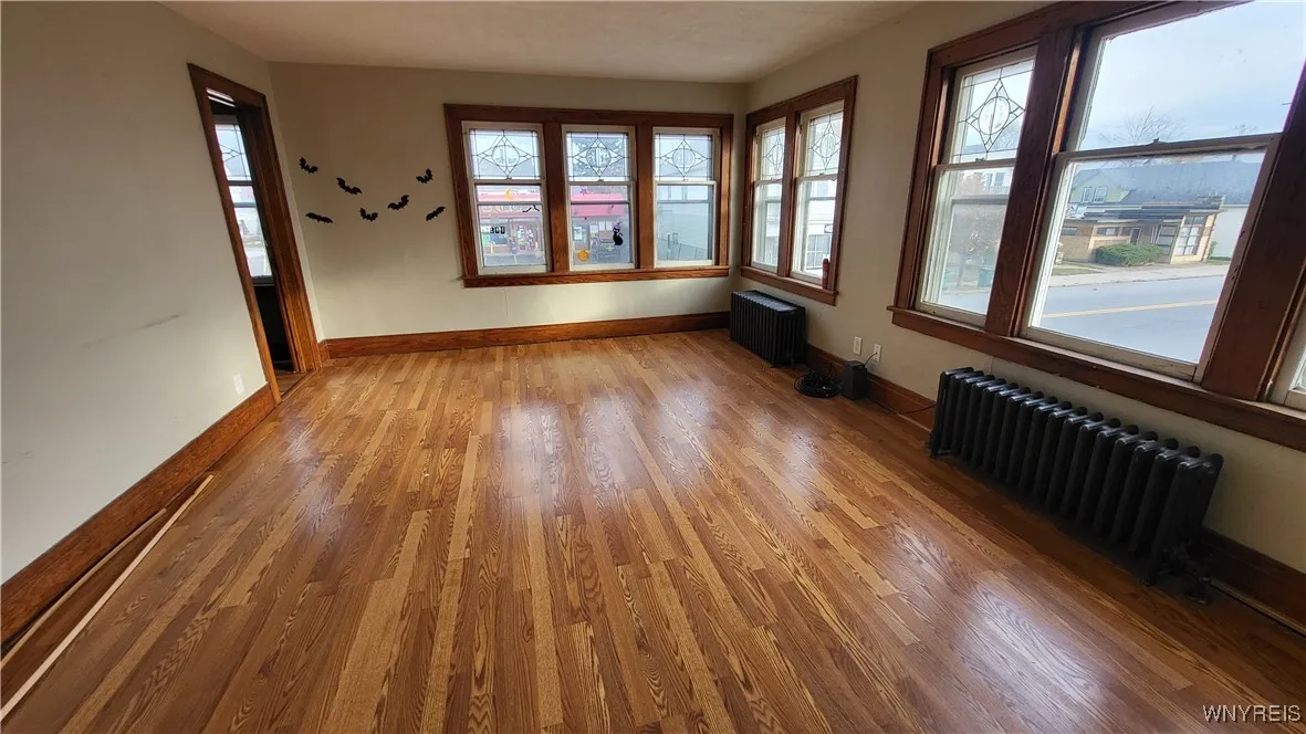 2047 Clinton Street, Buffalo, New York 14206, Buffalo, New York 14206, 5 Bedrooms Bedrooms, ,3 BathroomsBathrooms,Residential,For Sale,2047 Clinton Street, Buffalo, New York 14206,0,B1618153