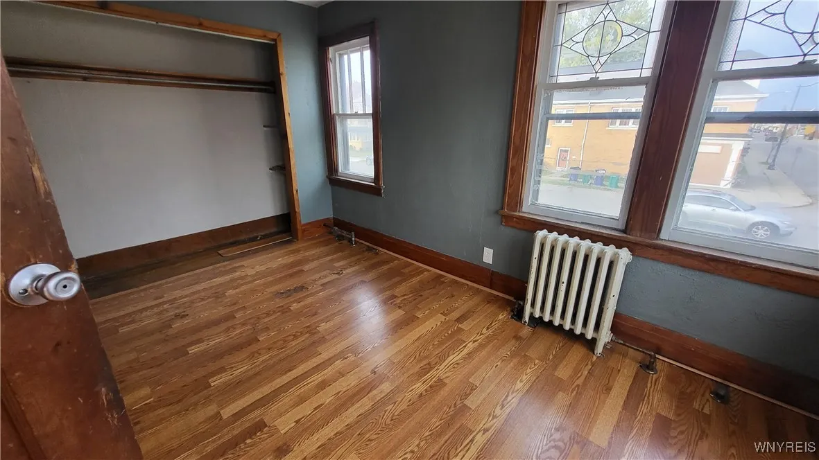2047 Clinton Street, Buffalo, New York 14206, Buffalo, New York 14206, 5 Bedrooms Bedrooms, ,3 BathroomsBathrooms,Residential,For Sale,2047 Clinton Street, Buffalo, New York 14206,0,B1618153