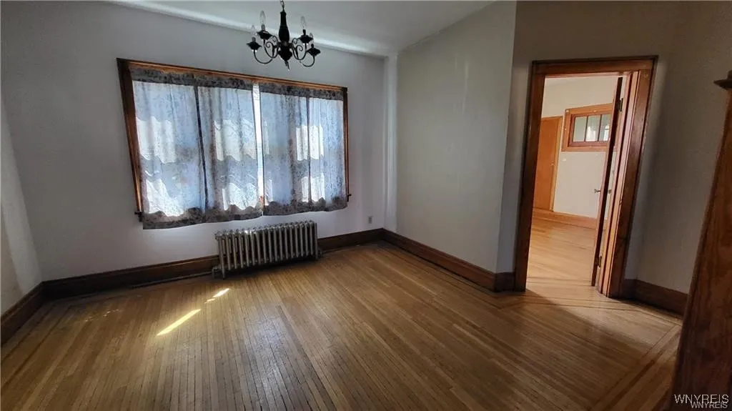 2047 Clinton Street, Buffalo, New York 14206, Buffalo, New York 14206, 5 Bedrooms Bedrooms, ,3 BathroomsBathrooms,Residential,For Sale,2047 Clinton Street, Buffalo, New York 14206,0,B1618153
