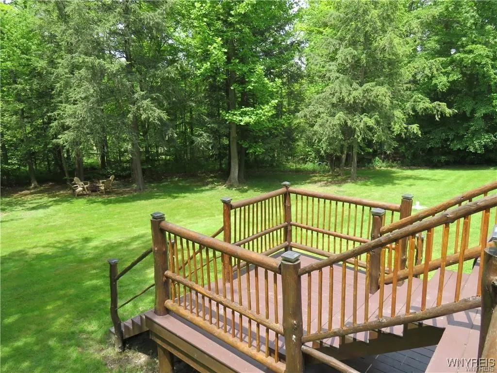 11050 Eden Road, North Collins, New York 14111, North Collins, New York 14111, 3 Bedrooms Bedrooms, 7 Rooms Rooms,2 BathroomsBathrooms,Residential,Closed,11050 Eden Road, North Collins, New York 14111,0,B1618473