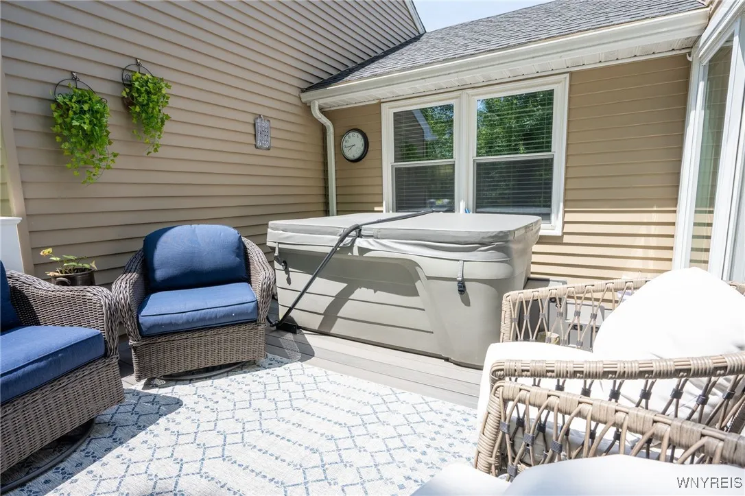 253 Old Oak Post Road, Amherst, New York 14051, Amherst, New York 14051, 3 Bedrooms Bedrooms, 7 Rooms Rooms,2 BathroomsBathrooms,Residential,Closed,253 Old Oak Post Road, Amherst, New York 14051,0,B1617720