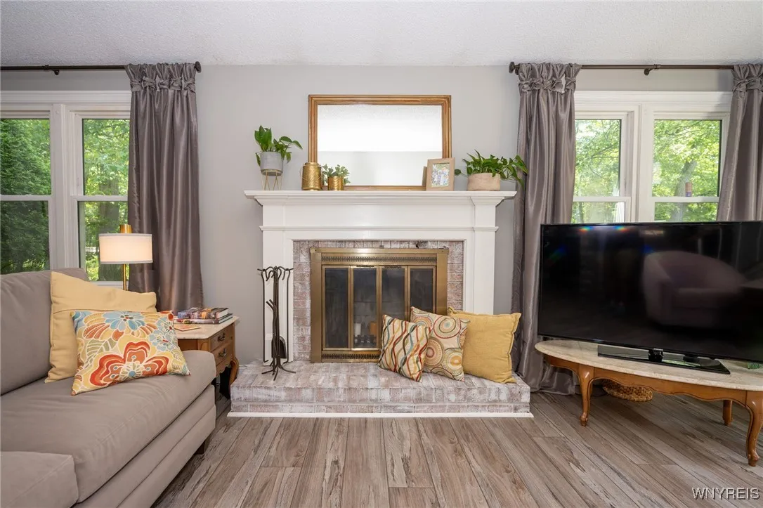 253 Old Oak Post Road, Amherst, New York 14051, Amherst, New York 14051, 3 Bedrooms Bedrooms, 7 Rooms Rooms,2 BathroomsBathrooms,Residential,Closed,253 Old Oak Post Road, Amherst, New York 14051,0,B1617720