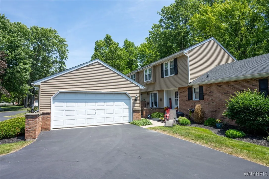 253 Old Oak Post Road, Amherst, New York 14051, Amherst, New York 14051, 3 Bedrooms Bedrooms, 7 Rooms Rooms,2 BathroomsBathrooms,Residential,Closed,253 Old Oak Post Road, Amherst, New York 14051,0,B1617720