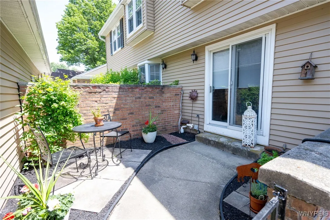 253 Old Oak Post Road, Amherst, New York 14051, Amherst, New York 14051, 3 Bedrooms Bedrooms, 7 Rooms Rooms,2 BathroomsBathrooms,Residential,Closed,253 Old Oak Post Road, Amherst, New York 14051,0,B1617720