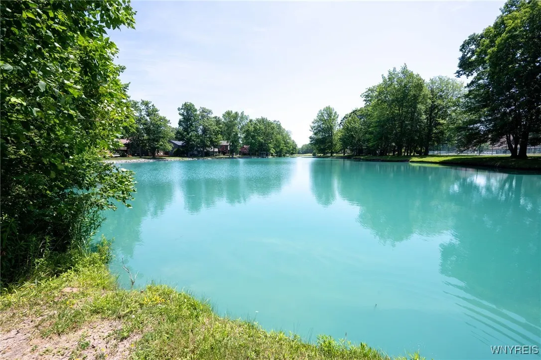 253 Old Oak Post Road, Amherst, New York 14051, Amherst, New York 14051, 3 Bedrooms Bedrooms, 7 Rooms Rooms,2 BathroomsBathrooms,Residential,Closed,253 Old Oak Post Road, Amherst, New York 14051,0,B1617720