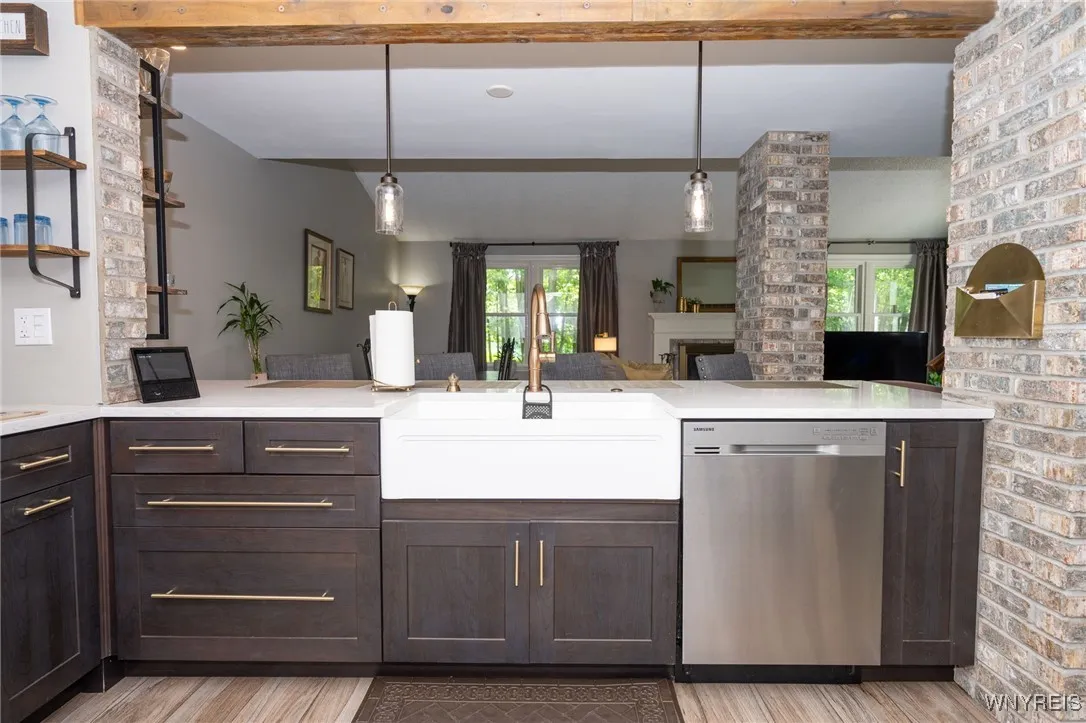 253 Old Oak Post Road, Amherst, New York 14051, Amherst, New York 14051, 3 Bedrooms Bedrooms, 7 Rooms Rooms,2 BathroomsBathrooms,Residential,Closed,253 Old Oak Post Road, Amherst, New York 14051,0,B1617720