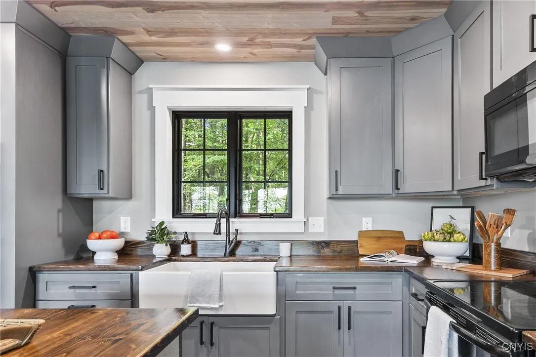 1690 Amerman Road, Skaneateles, New York 13152, Skaneateles, New York 13152, 2 Bedrooms Bedrooms, 4 Rooms Rooms,1 BathroomBathrooms,Residential,Closed,1690 Amerman Road, Skaneateles, New York 13152,S1617439