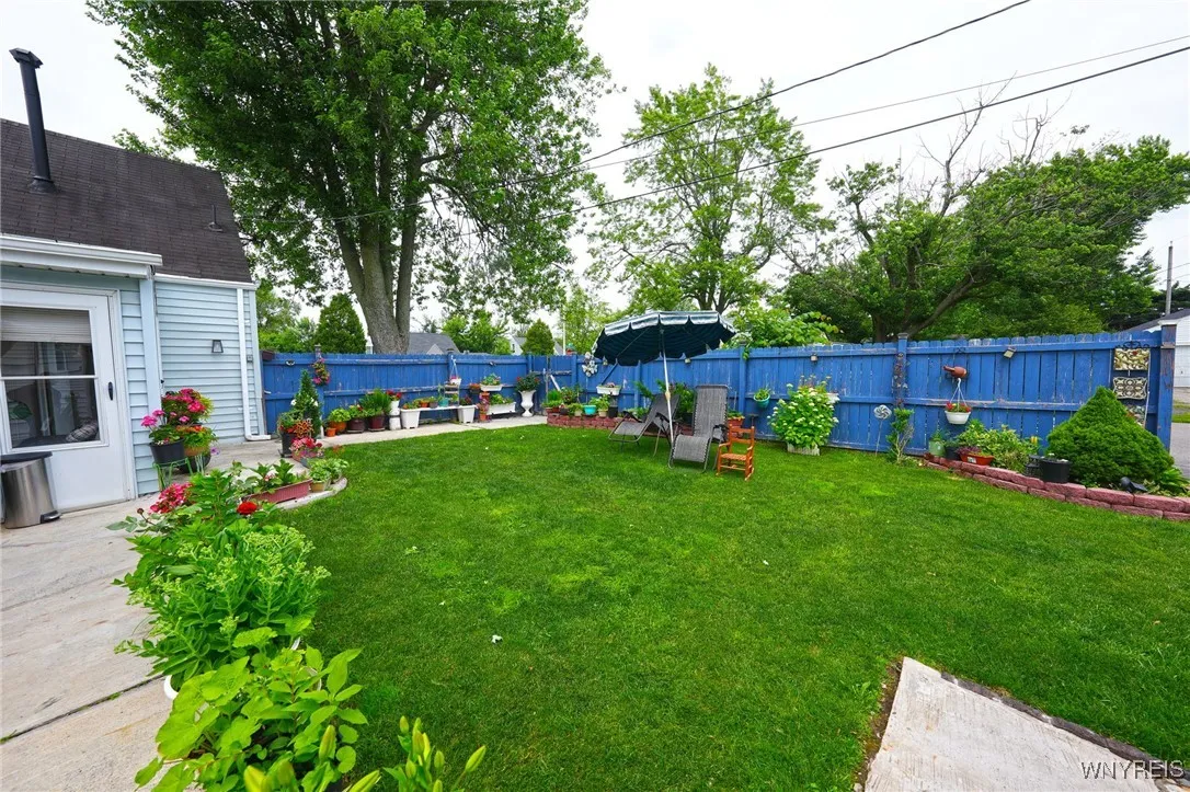 65 Gardenvale Drive, Cheektowaga, New York 14225, Cheektowaga, New York 14225, 4 Bedrooms Bedrooms, 6 Rooms Rooms,1 BathroomBathrooms,Residential,For Sale,65 Gardenvale Drive, Cheektowaga, New York 14225,B1618208