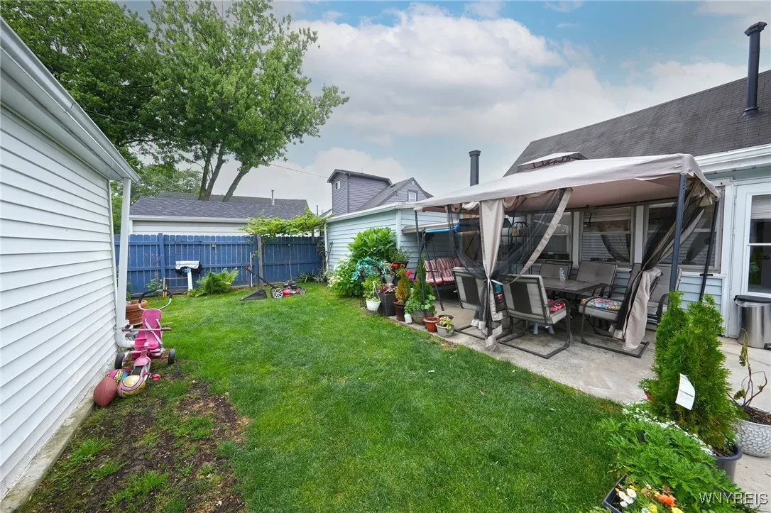 65 Gardenvale Drive, Cheektowaga, New York 14225, Cheektowaga, New York 14225, 4 Bedrooms Bedrooms, 6 Rooms Rooms,1 BathroomBathrooms,Residential,For Sale,65 Gardenvale Drive, Cheektowaga, New York 14225,B1618208