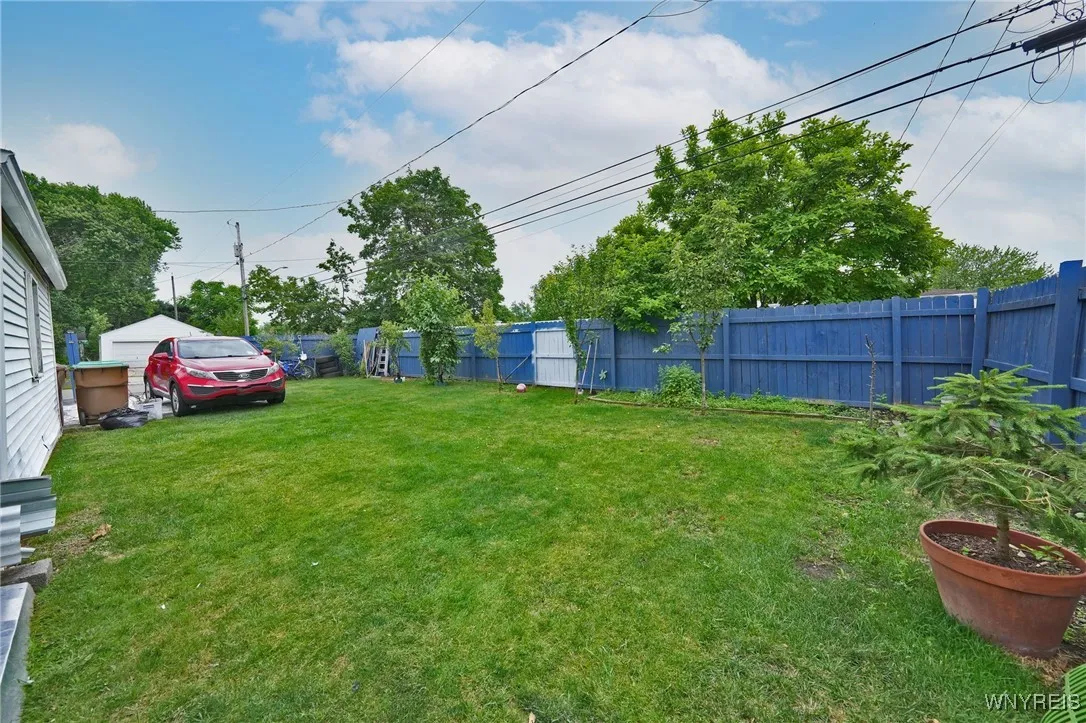 65 Gardenvale Drive, Cheektowaga, New York 14225, Cheektowaga, New York 14225, 4 Bedrooms Bedrooms, 6 Rooms Rooms,1 BathroomBathrooms,Residential,For Sale,65 Gardenvale Drive, Cheektowaga, New York 14225,B1618208