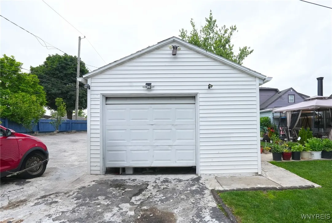 65 Gardenvale Drive, Cheektowaga, New York 14225, Cheektowaga, New York 14225, 4 Bedrooms Bedrooms, 6 Rooms Rooms,1 BathroomBathrooms,Residential,For Sale,65 Gardenvale Drive, Cheektowaga, New York 14225,B1618208