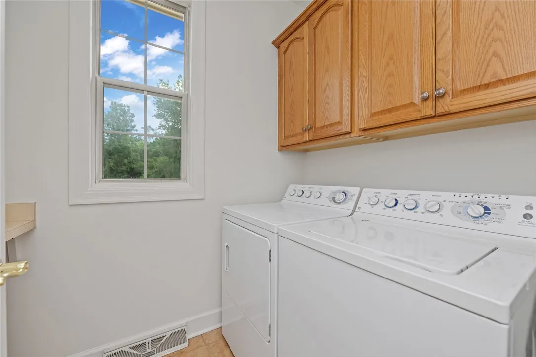 67 Newstone Road, Henrietta, New York 14534, Henrietta, New York 14534, 4 Bedrooms Bedrooms, 7 Rooms Rooms,2 BathroomsBathrooms,Residential,Closed,67 Newstone Road, Henrietta, New York 14534,0,R1618297