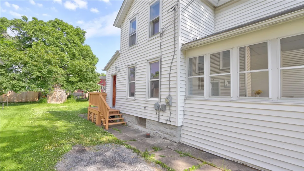 17 Maple Street, Seneca Falls, New York 13148, Seneca Falls, New York 13148, 3 Bedrooms Bedrooms, 5 Rooms Rooms,1 BathroomBathrooms,Residential,Closed,17 Maple Street, Seneca Falls, New York 13148,0,R1618225
