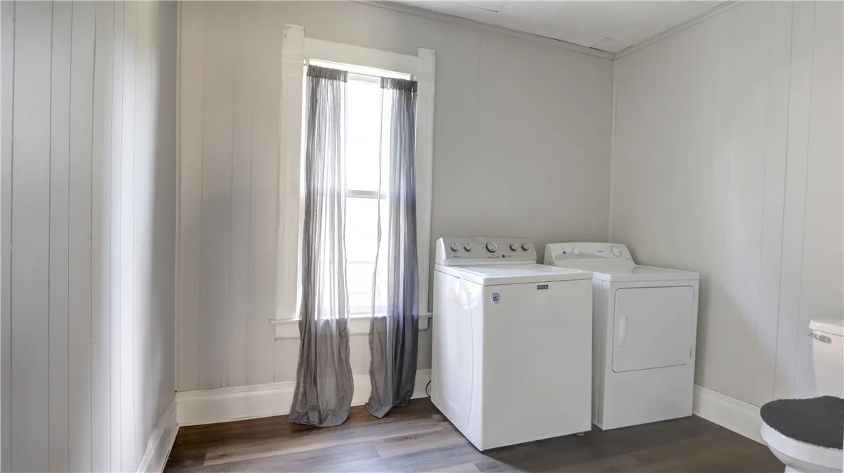 17 Maple Street, Seneca Falls, New York 13148, Seneca Falls, New York 13148, 3 Bedrooms Bedrooms, 5 Rooms Rooms,1 BathroomBathrooms,Residential,Closed,17 Maple Street, Seneca Falls, New York 13148,0,R1618225