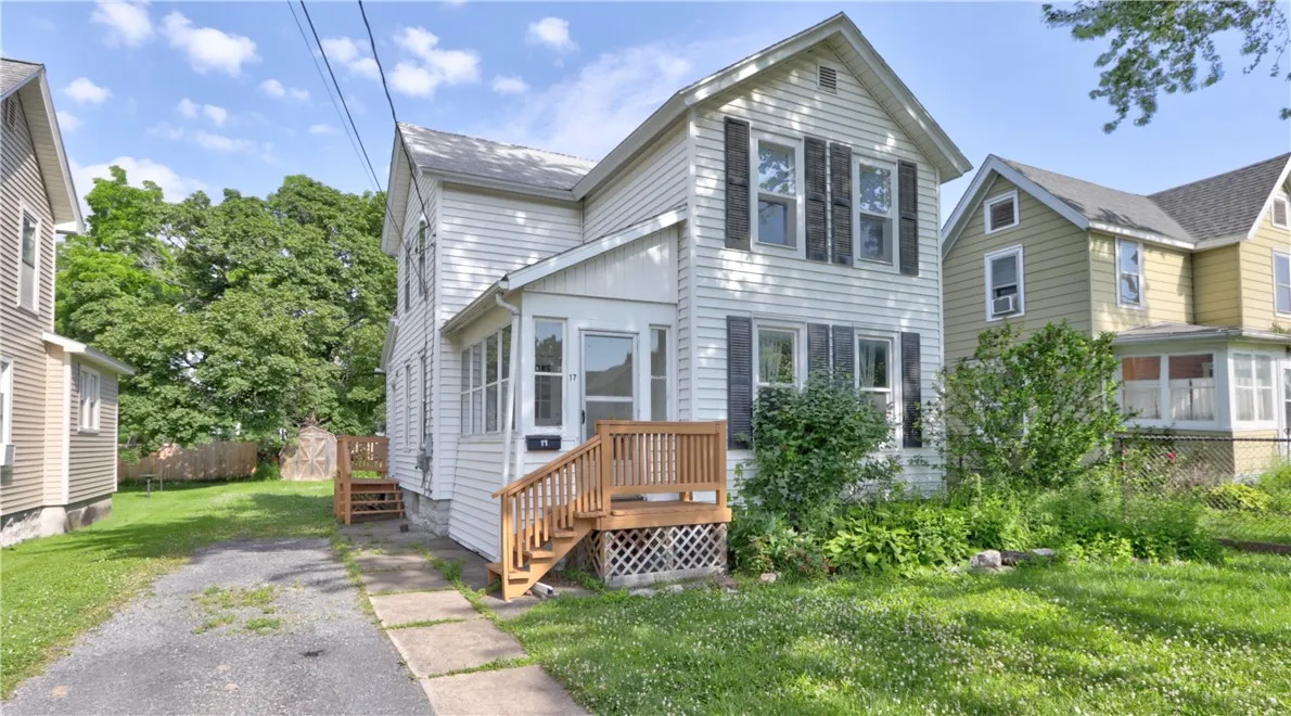 17 Maple Street, Seneca Falls, New York 13148, Seneca Falls, New York 13148, 3 Bedrooms Bedrooms, 5 Rooms Rooms,1 BathroomBathrooms,Residential,Closed,17 Maple Street, Seneca Falls, New York 13148,0,R1618225