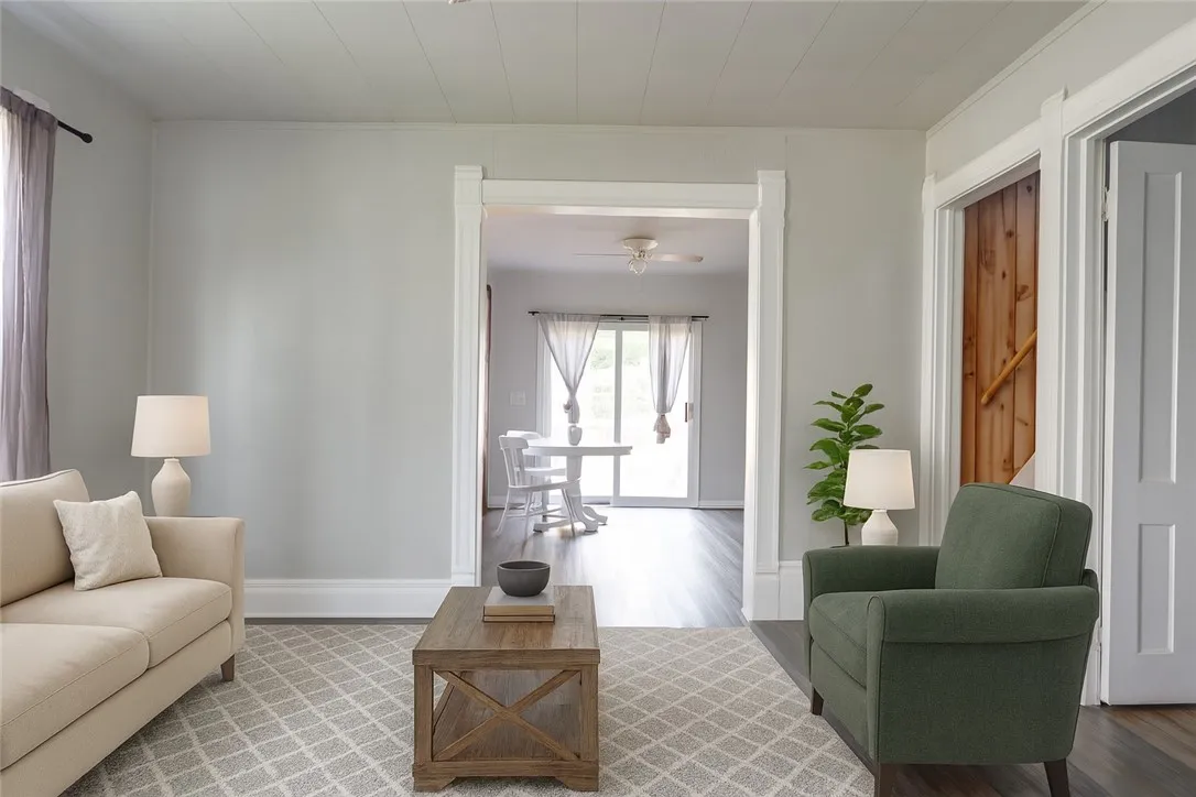 17 Maple Street, Seneca Falls, New York 13148, Seneca Falls, New York 13148, 3 Bedrooms Bedrooms, 5 Rooms Rooms,1 BathroomBathrooms,Residential,Closed,17 Maple Street, Seneca Falls, New York 13148,0,R1618225