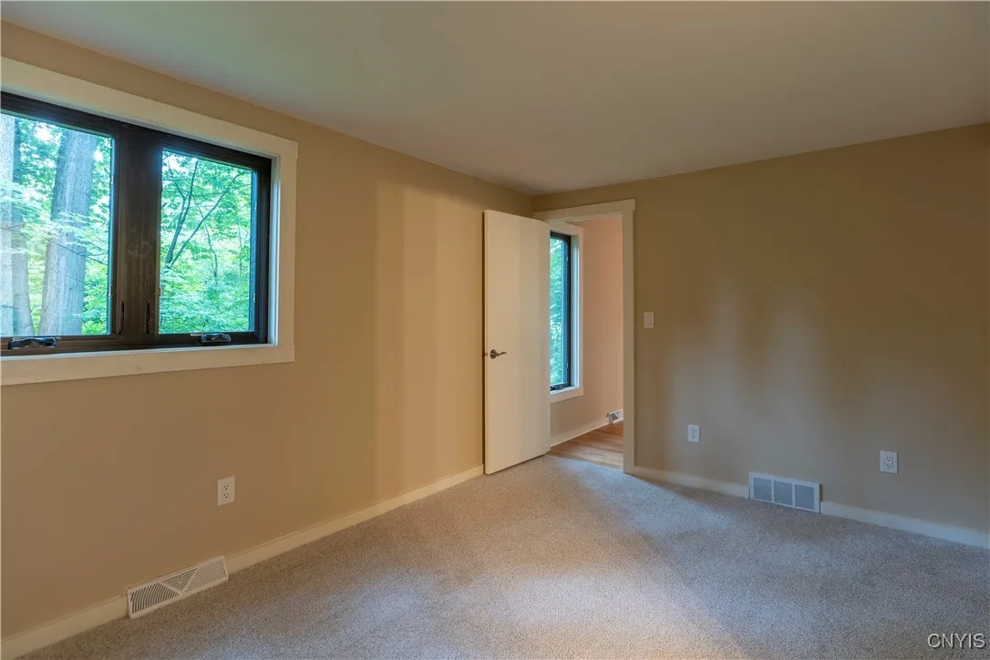 8730 Radburn Drive, Lysander, New York 13027, Lysander, New York 13027, 3 Bedrooms Bedrooms, 11 Rooms Rooms,3 BathroomsBathrooms,Residential,Closed,8730 Radburn Drive, Lysander, New York 13027,0,S1616199