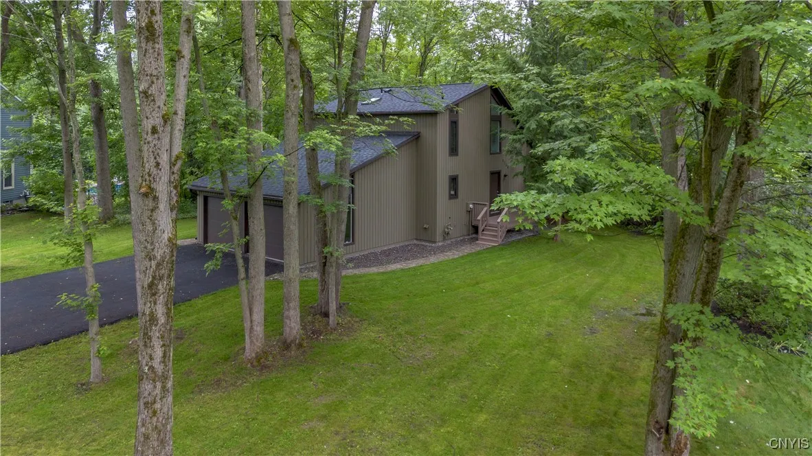 8730 Radburn Drive, Lysander, New York 13027, Lysander, New York 13027, 3 Bedrooms Bedrooms, 11 Rooms Rooms,3 BathroomsBathrooms,Residential,Closed,8730 Radburn Drive, Lysander, New York 13027,0,S1616199