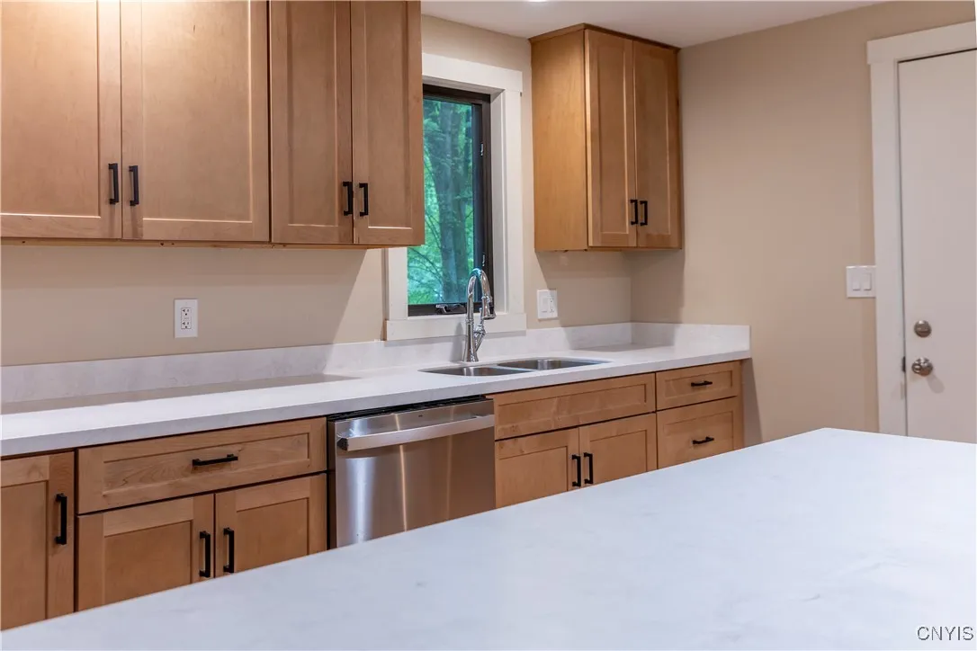 8730 Radburn Drive, Lysander, New York 13027, Lysander, New York 13027, 3 Bedrooms Bedrooms, 11 Rooms Rooms,3 BathroomsBathrooms,Residential,Closed,8730 Radburn Drive, Lysander, New York 13027,0,S1616199