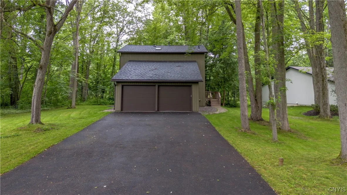 8730 Radburn Drive, Lysander, New York 13027, Lysander, New York 13027, 3 Bedrooms Bedrooms, 11 Rooms Rooms,3 BathroomsBathrooms,Residential,Closed,8730 Radburn Drive, Lysander, New York 13027,0,S1616199