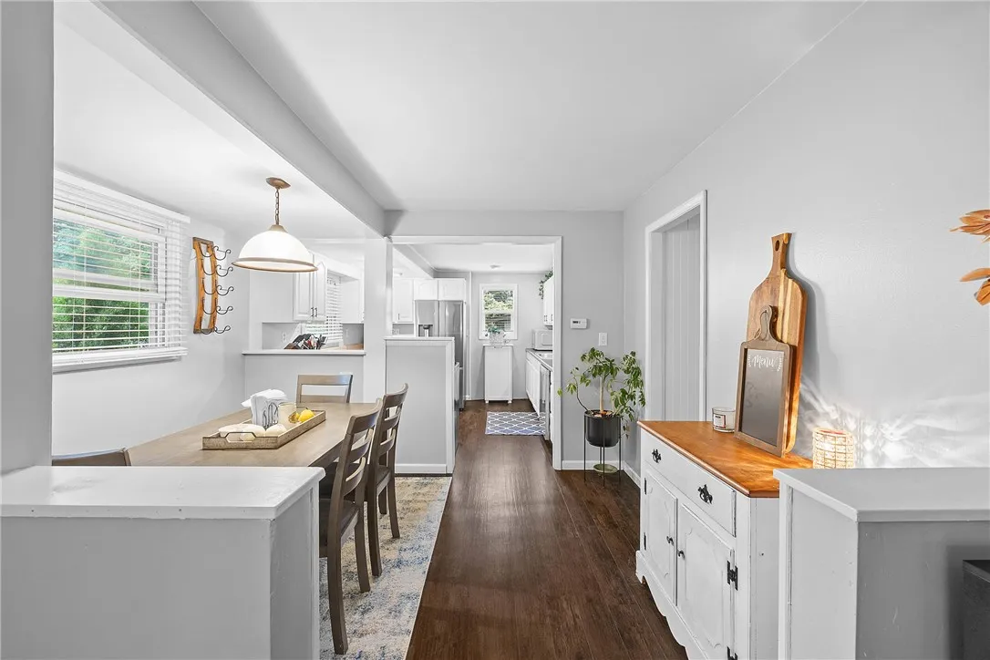 71 Bennett Street, Geneva, New York 14456, Geneva City, New York 14456, 4 Bedrooms Bedrooms, 6 Rooms Rooms,1 BathroomBathrooms,Residential,Closed,71 Bennett Street, Geneva, New York 14456,0,R1616581