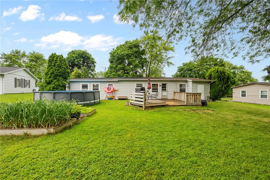 71 Bennett Street, Geneva, New York 14456, Geneva City, New York 14456, 4 Bedrooms Bedrooms, 6 Rooms Rooms,1 BathroomBathrooms,Residential,Closed,71 Bennett Street, Geneva, New York 14456,0,R1616581