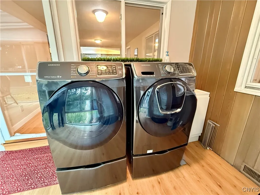 210 Goodrich Ave, Syracuse, New York 13210, Syracuse, New York 13210, 3 Bedrooms Bedrooms, 8 Rooms Rooms,3 BathroomsBathrooms,Residential,Closed,210 Goodrich Ave, Syracuse, New York 13210,0,S1617977