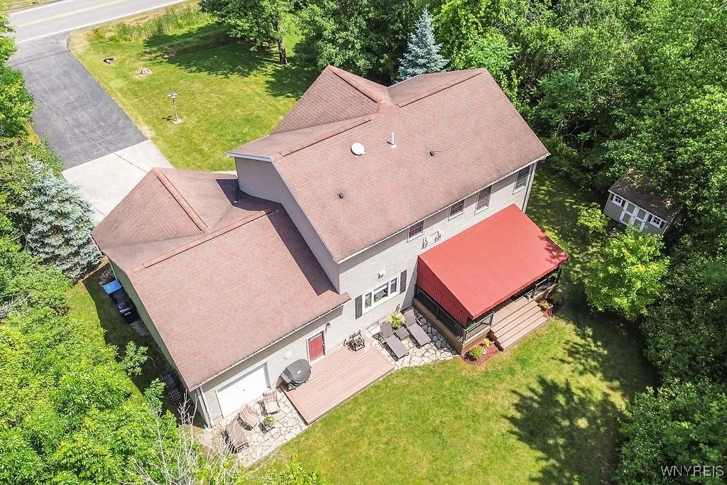 2694 Bedell Road, Grand Island, New York 14072, Grand Island, New York 14072, 4 Bedrooms Bedrooms, 11 Rooms Rooms,3 BathroomsBathrooms,Residential,Closed,2694 Bedell Road, Grand Island, New York 14072,0,B1618419