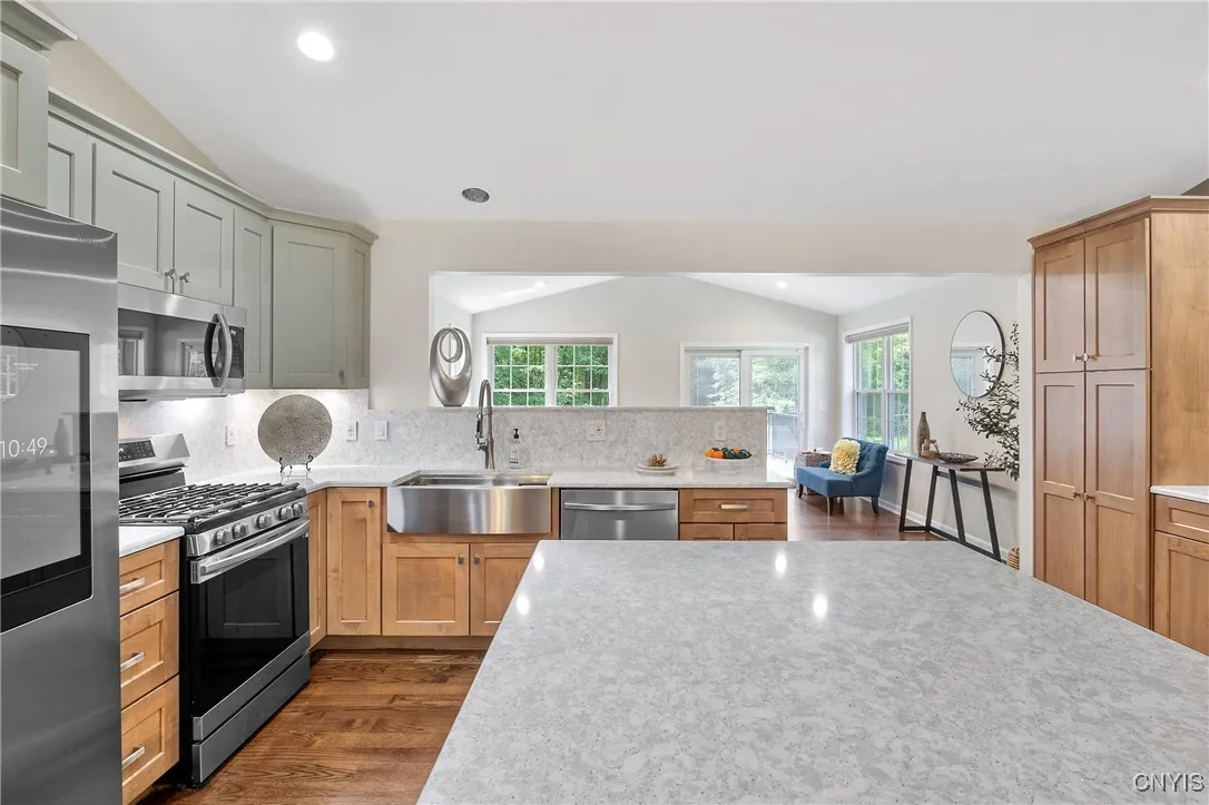 9545 Horseshoe Island Road, Clay, New York 13041, Clay, New York 13041, 3 Bedrooms Bedrooms, 7 Rooms Rooms,2 BathroomsBathrooms,Residential,Closed,9545 Horseshoe Island Road, Clay, New York 13041,0,S1618597