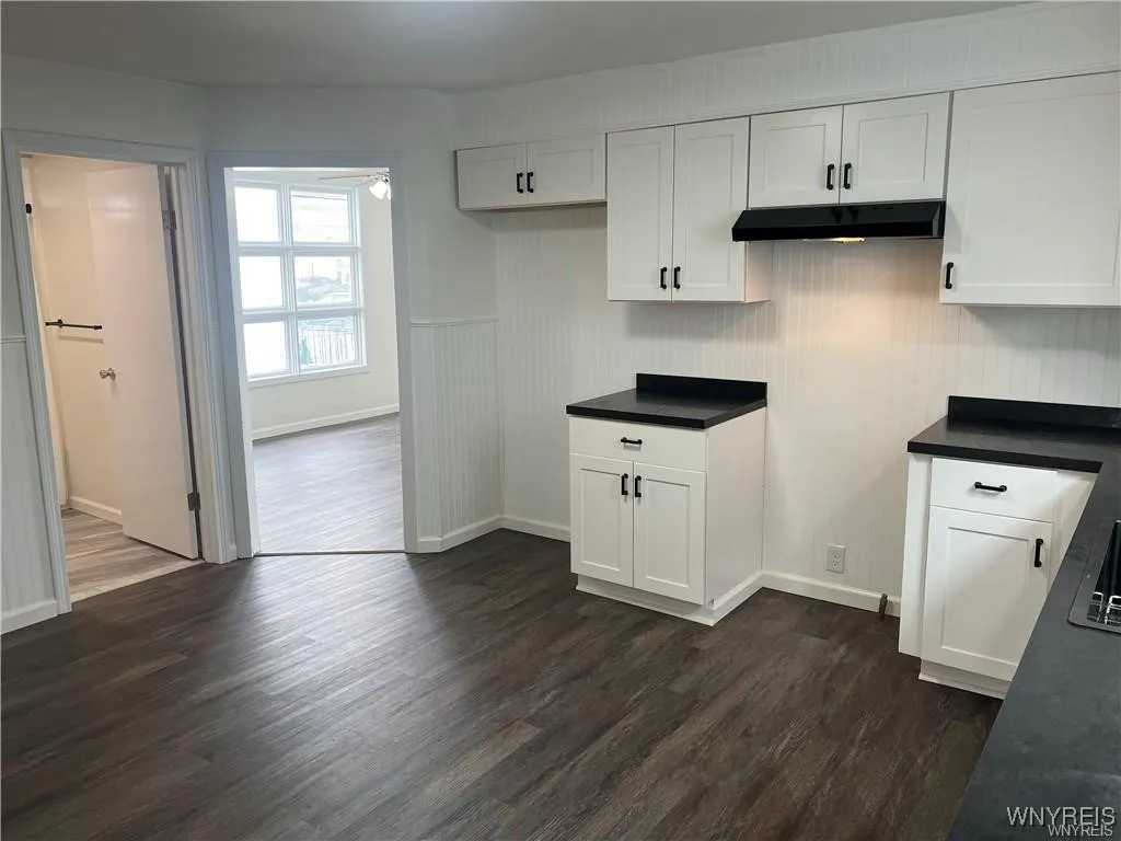 90 Jackson Avenue, Cheektowaga, New York 14212, Cheektowaga, New York 14212, 4 Bedrooms Bedrooms, 9 Rooms Rooms,1 BathroomBathrooms,Residential,For Sale,90 Jackson Avenue, Cheektowaga, New York 14212,B1618187