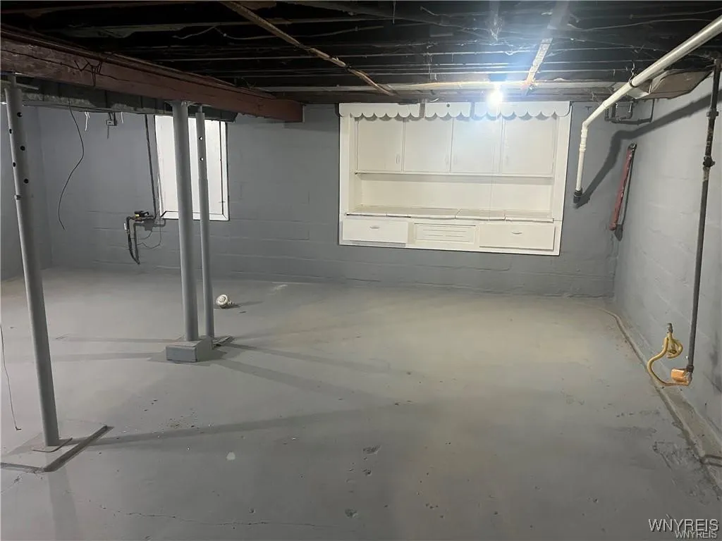 90 Jackson Avenue, Cheektowaga, New York 14212, Cheektowaga, New York 14212, 4 Bedrooms Bedrooms, 9 Rooms Rooms,1 BathroomBathrooms,Residential,For Sale,90 Jackson Avenue, Cheektowaga, New York 14212,B1618187