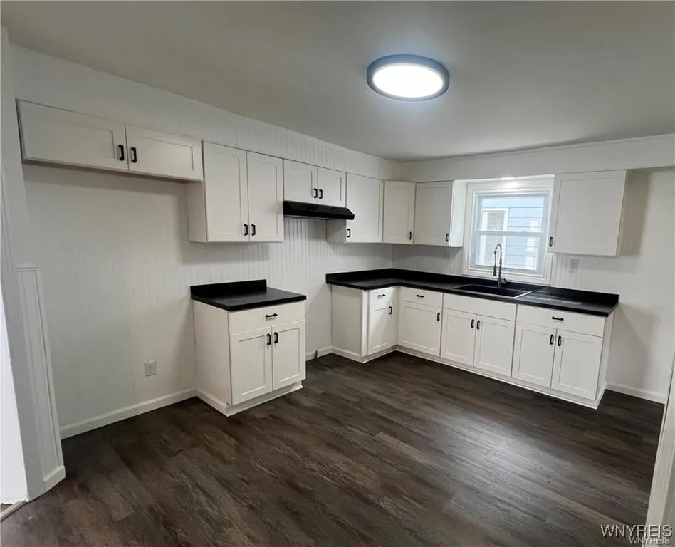 90 Jackson Avenue, Cheektowaga, New York 14212, Cheektowaga, New York 14212, 4 Bedrooms Bedrooms, 9 Rooms Rooms,1 BathroomBathrooms,Residential,For Sale,90 Jackson Avenue, Cheektowaga, New York 14212,B1618187