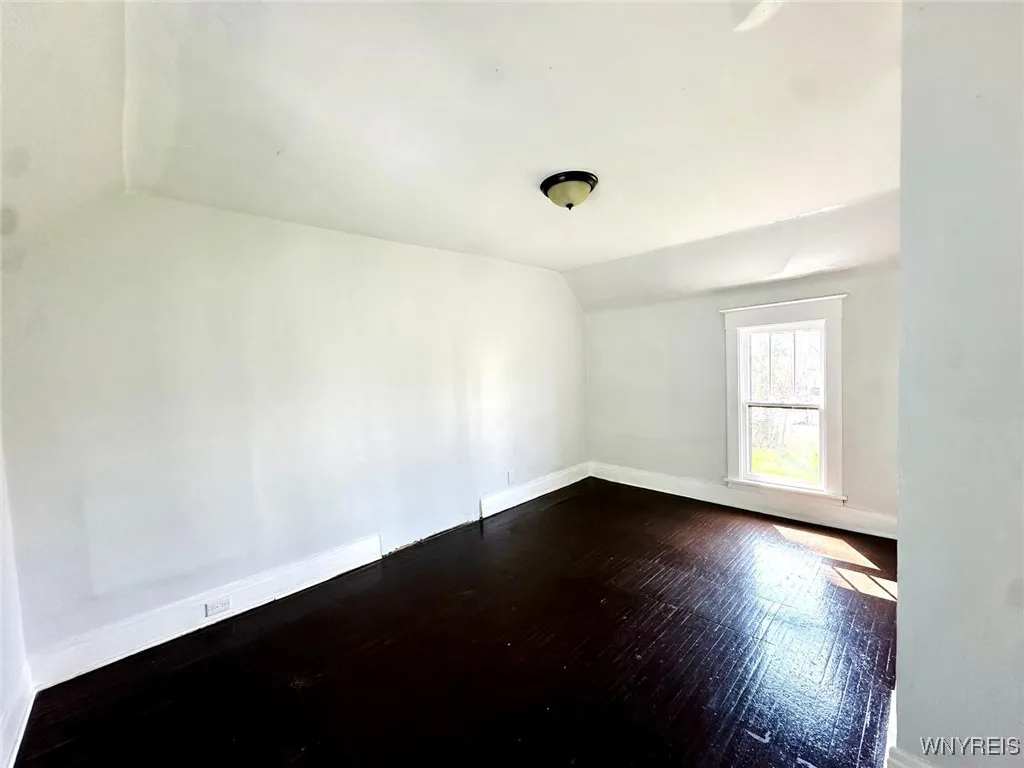 519 East Utica Street, Buffalo, New York 14208, Buffalo, New York 14208, 4 Bedrooms Bedrooms, 10 Rooms Rooms,1 BathroomBathrooms,Residential,For Sale,519 East Utica Street, Buffalo, New York 14208,B1618667