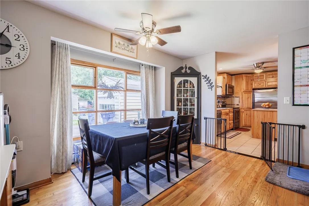 44 Troy Street, Seneca Falls, New York 13148, Seneca Falls, New York 13148, 2 Bedrooms Bedrooms, 5 Rooms Rooms,1 BathroomBathrooms,Residential,Closed,44 Troy Street, Seneca Falls, New York 13148,0,R1617690