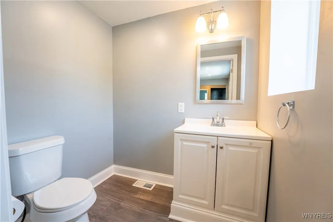 6 East And West Road, West Seneca, New York 14224, West Seneca, New York 14224, 4 Bedrooms Bedrooms, 9 Rooms Rooms,2 BathroomsBathrooms,Residential,For Sale,6 East And West Road, West Seneca, New York 14224,B1618327