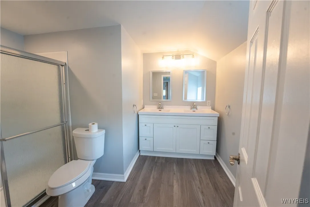 6 East And West Road, West Seneca, New York 14224, West Seneca, New York 14224, 4 Bedrooms Bedrooms, 9 Rooms Rooms,2 BathroomsBathrooms,Residential,For Sale,6 East And West Road, West Seneca, New York 14224,B1618327