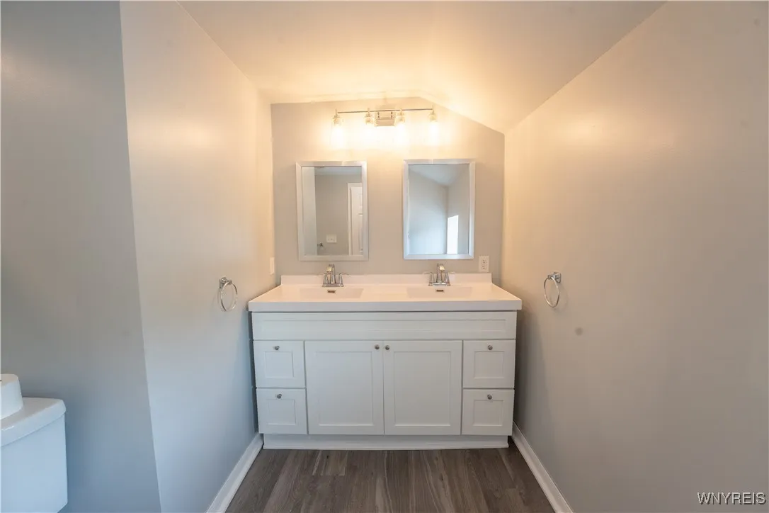 6 East And West Road, West Seneca, New York 14224, West Seneca, New York 14224, 4 Bedrooms Bedrooms, 9 Rooms Rooms,2 BathroomsBathrooms,Residential,For Sale,6 East And West Road, West Seneca, New York 14224,B1618327