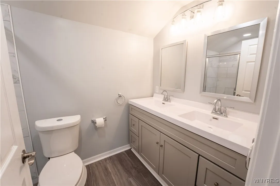 6 East And West Road, West Seneca, New York 14224, West Seneca, New York 14224, 4 Bedrooms Bedrooms, 9 Rooms Rooms,2 BathroomsBathrooms,Residential,For Sale,6 East And West Road, West Seneca, New York 14224,B1618327