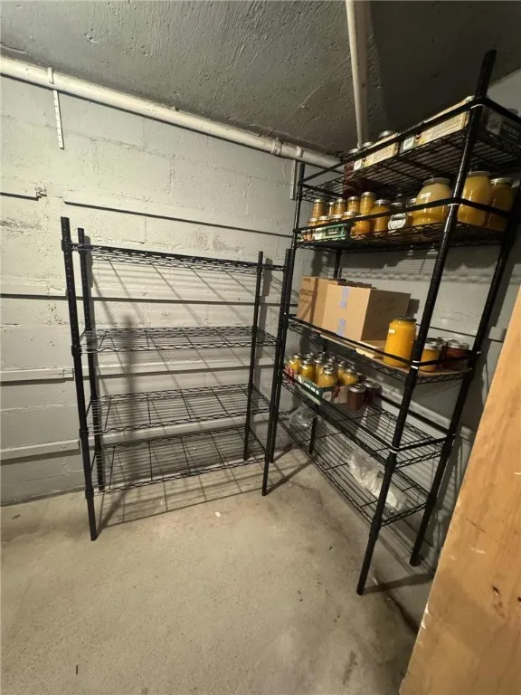 3 Fernleigh Drive, Middlefield, New York 13326, Middlefield, New York 13326, 3 Bedrooms Bedrooms, 8 Rooms Rooms,2 BathroomsBathrooms,Residential Lease,For Rent,3 Fernleigh Drive, Middlefield, New York 13326,R1615956