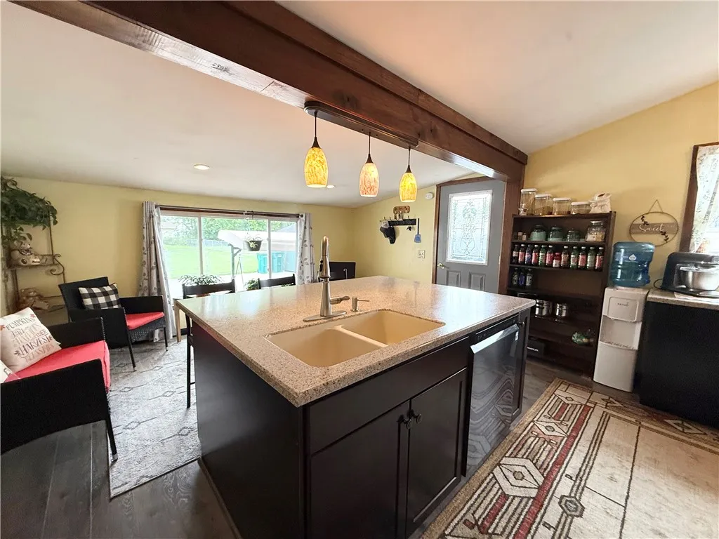 24 Stark Street, Waterloo, New York 13165, Waterloo, New York 13165, 4 Bedrooms Bedrooms, 8 Rooms Rooms,2 BathroomsBathrooms,Residential,Closed,24 Stark Street, Waterloo, New York 13165,0,R1617591