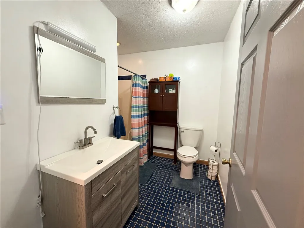24 Stark Street, Waterloo, New York 13165, Waterloo, New York 13165, 4 Bedrooms Bedrooms, 8 Rooms Rooms,2 BathroomsBathrooms,Residential,Closed,24 Stark Street, Waterloo, New York 13165,0,R1617591
