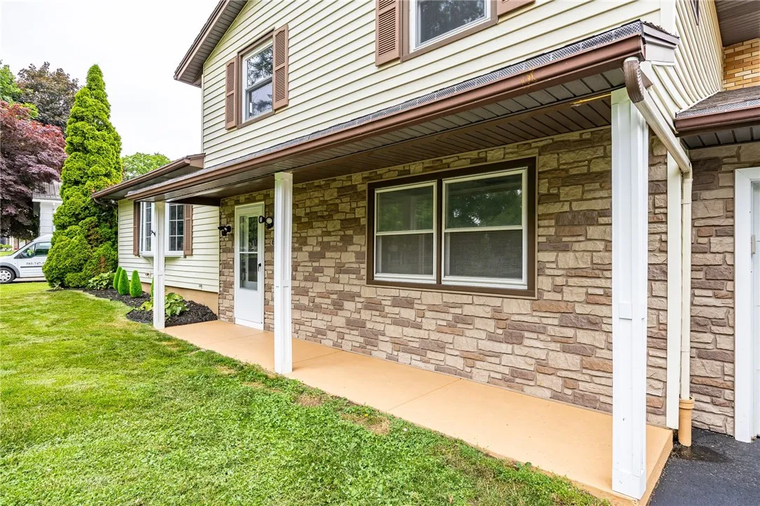 66 Berkshire Drive, Greece, New York 14626, Greece, New York 14626, 4 Bedrooms Bedrooms, 6 Rooms Rooms,2 BathroomsBathrooms,Residential,Closed,66 Berkshire Drive, Greece, New York 14626,0,R1617760
