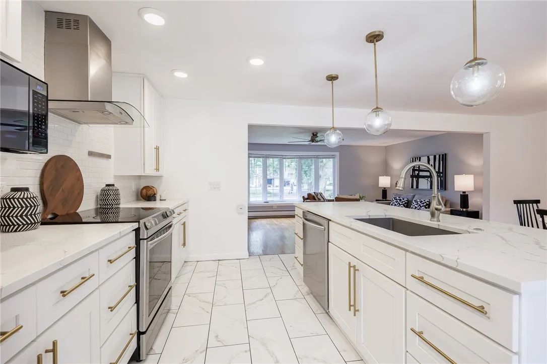 66 Berkshire Drive, Greece, New York 14626, Greece, New York 14626, 4 Bedrooms Bedrooms, 6 Rooms Rooms,2 BathroomsBathrooms,Residential,Closed,66 Berkshire Drive, Greece, New York 14626,0,R1617760
