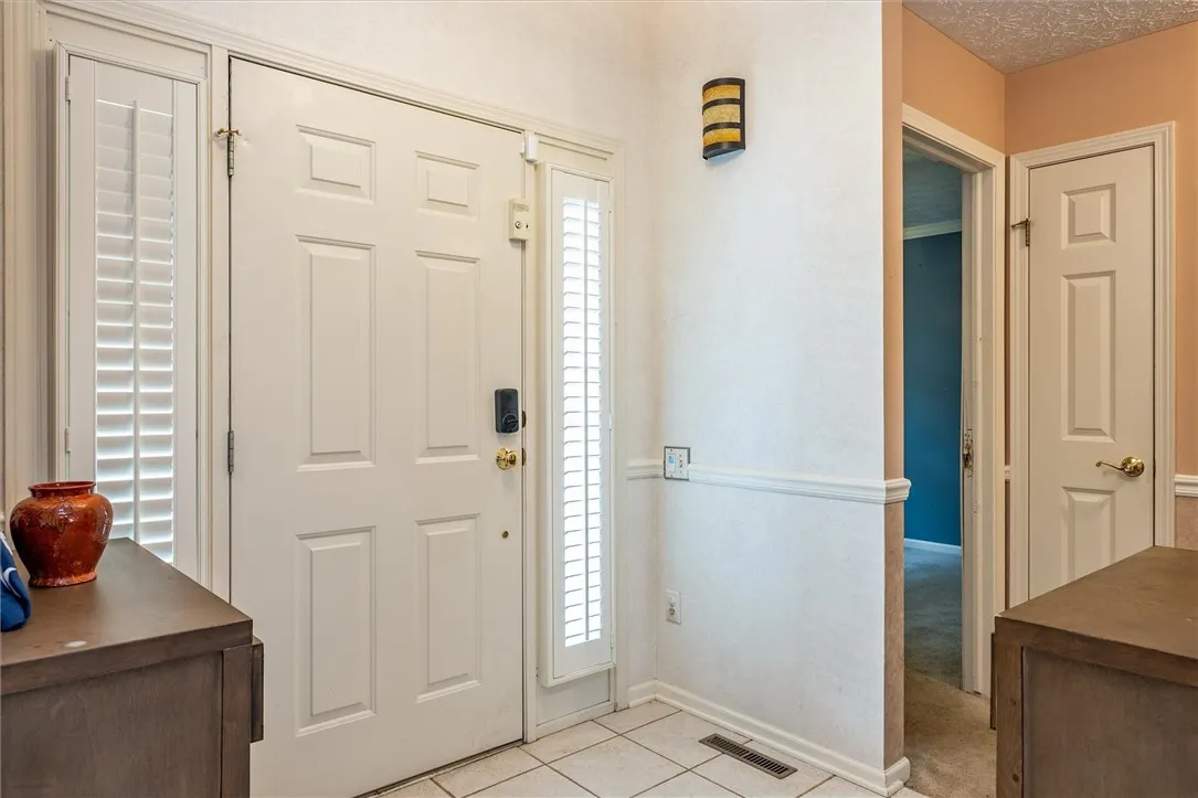 68 Sotheby Drive, Greece, New York 14626, Greece, New York 14626, 3 Bedrooms Bedrooms, 9 Rooms Rooms,2 BathroomsBathrooms,Residential,Closed,68 Sotheby Drive, Greece, New York 14626,0,R1618098