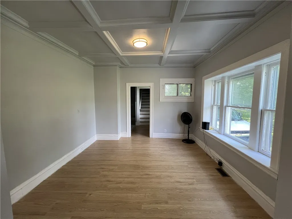 130 Lincoln Street, Rochester, New York 14605, Rochester, New York 14605, 5 Bedrooms Bedrooms, 8 Rooms Rooms,2 BathroomsBathrooms,Residential,For Sale,130 Lincoln Street, Rochester, New York 14605,R1618505
