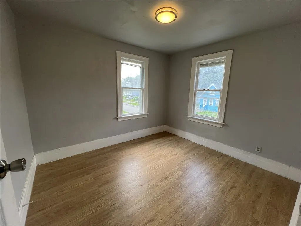 130 Lincoln Street, Rochester, New York 14605, Rochester, New York 14605, 5 Bedrooms Bedrooms, 8 Rooms Rooms,2 BathroomsBathrooms,Residential,For Sale,130 Lincoln Street, Rochester, New York 14605,R1618505