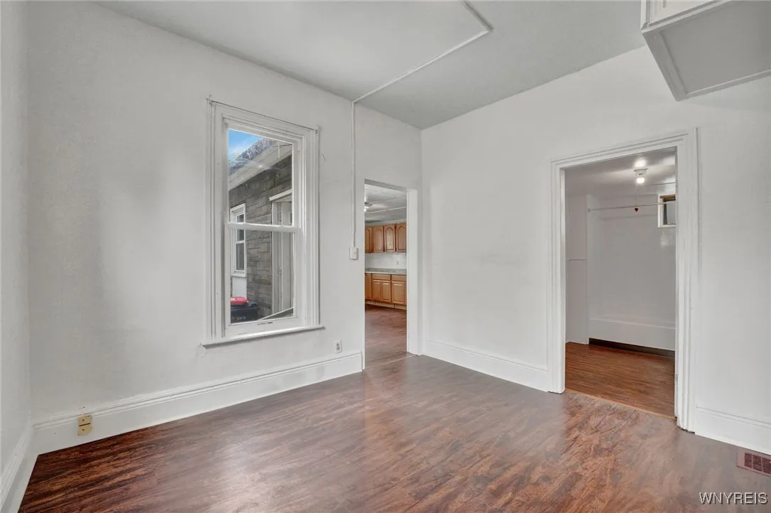 214 Ludington Street, Buffalo, New York 14206, Buffalo, New York 14206, 9 Bedrooms Bedrooms, ,3 BathroomsBathrooms,Residential,For Sale,214 Ludington Street, Buffalo, New York 14206,B1618733